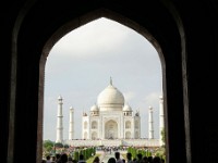 DSC00152  The mighty Taj.