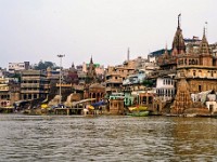 DSC01125-2  Manikarnika Ghat in Varanasi, where dead bodies are cremated.
